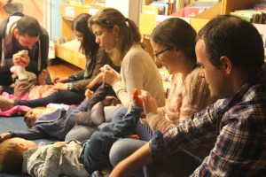 Momento de ximnasia no Bebencontro da Biblioteca Infantil e Xuvenil